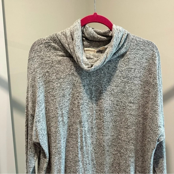 ALTAR’D STATE Cowl Neck Swewter‎ - Picture 4 of 4